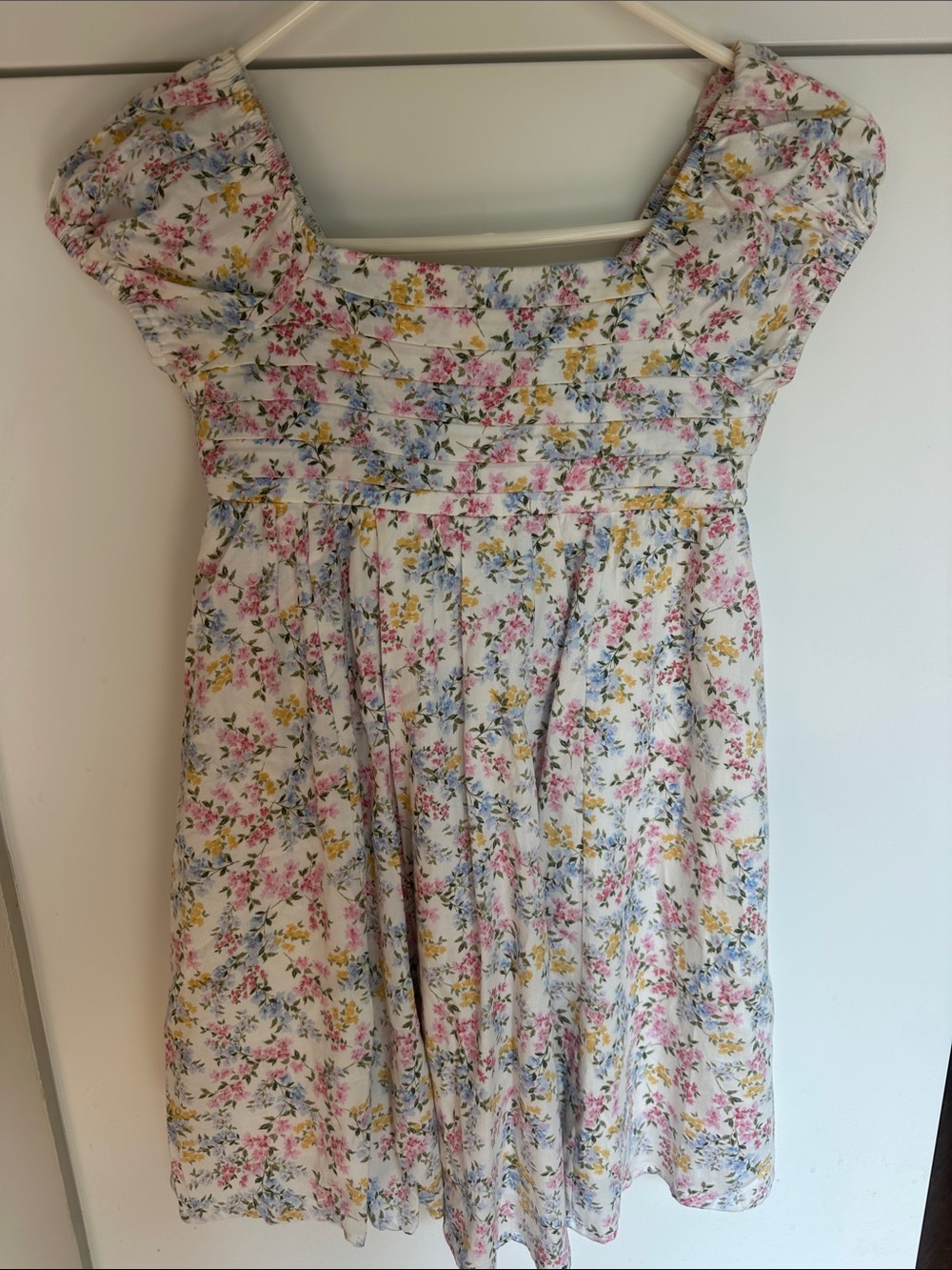 Francesca's Collections White Floral Dress with Pink and Yellow Blossoms